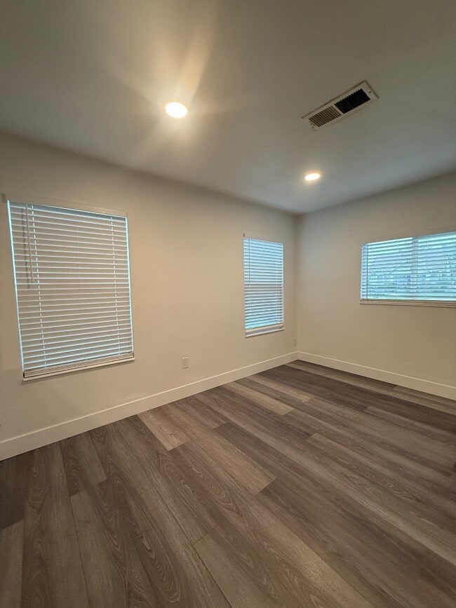 Foto del edificio - 43 W 25th St