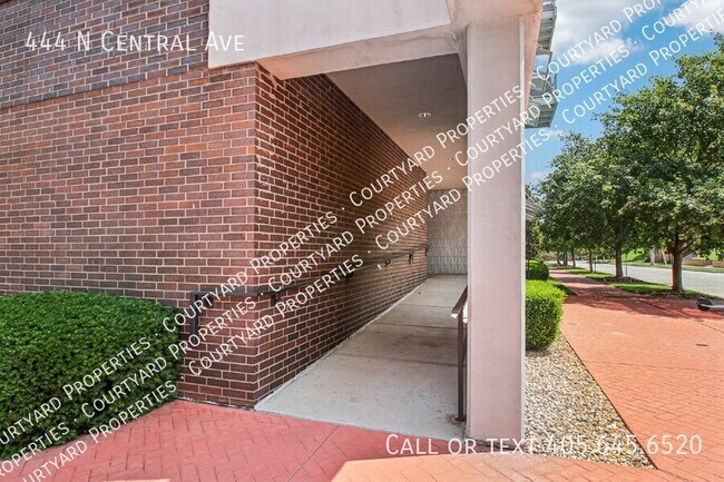Building Photo - 444 N Central Ave