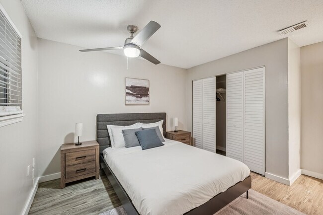 Foto del edificio - 2705 Kenridge Pkwy