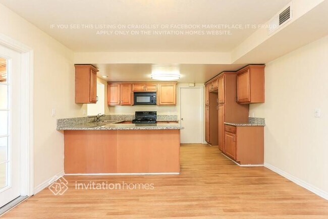 Foto del edificio - 5255 Ensley Ct