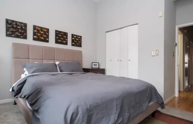 Building Photo - 1851 N Milwaukee Ave