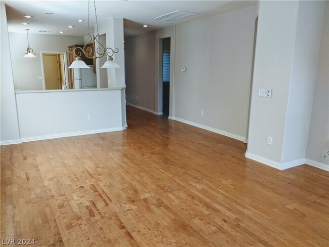 Building Photo - 10411 Premia Pl