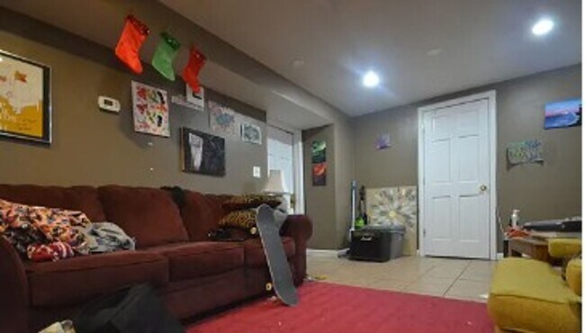 Foto del edificio - 4BR 2Bth unit! Great location!