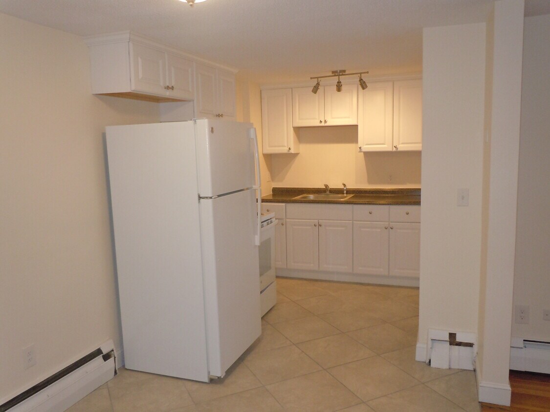 Foto principal - 44 W Emerson St