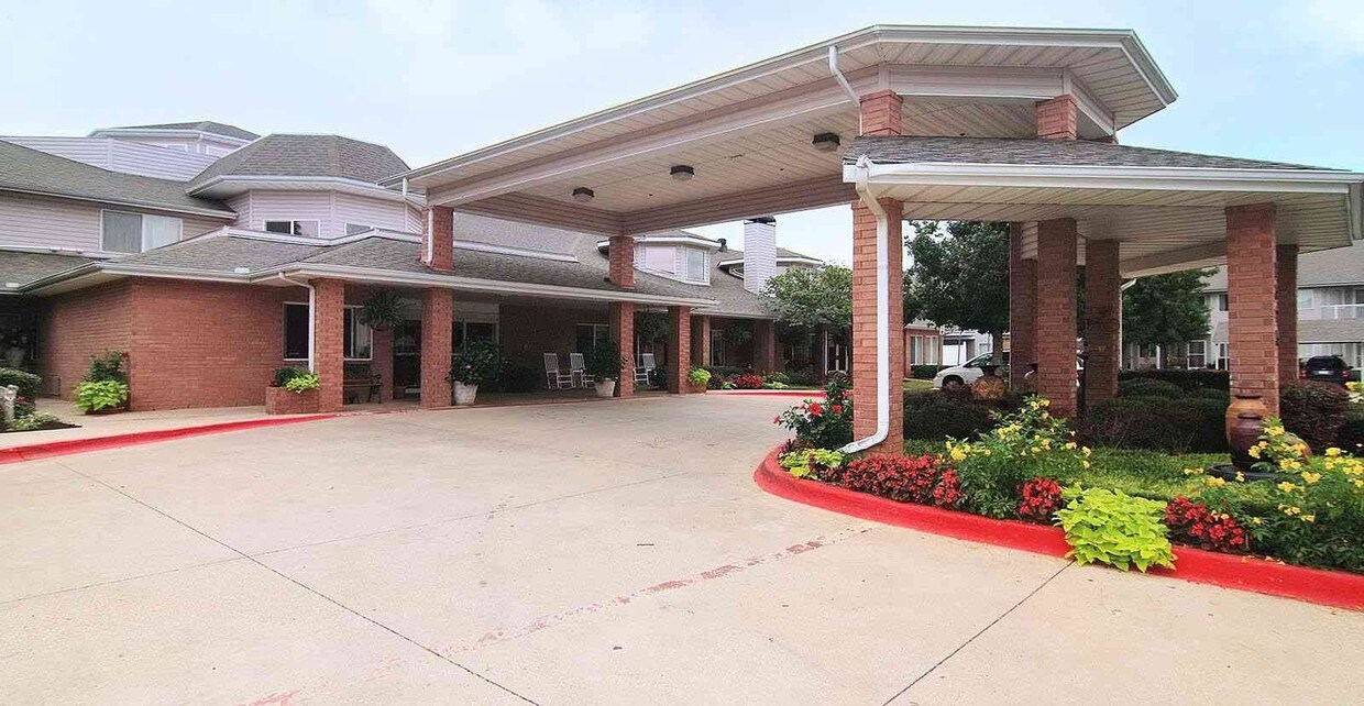 Fox Run Estates Apartments in Arlington, TX