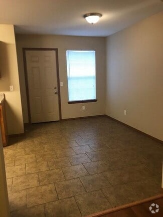 Building Photo - 4202 SW Chapelstone Ave