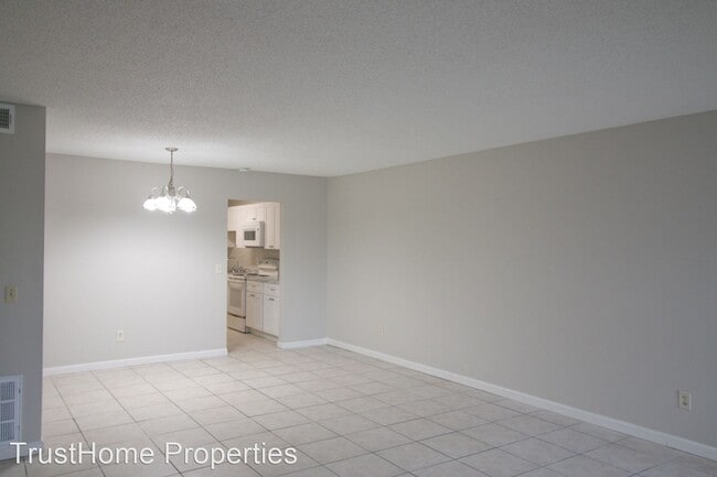 Building Photo - 3 br, 2 bath House - 605 S Northlake Boule...
