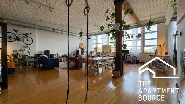 Foto del edificio - 2416 W North Ave