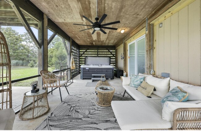 Foto del edificio - 116 Mistletoe Ln