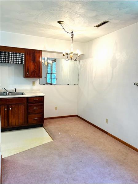 Building Photo - 120 Luanne Dr