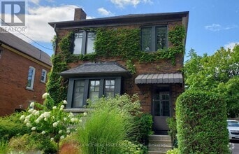 Building Photo - 494 Armadale Ave