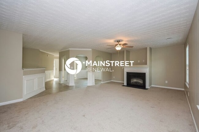 Foto del edificio - 4 Bedroom Pet-Friendly Home in Jonesboro, GA with Main Street Renewal