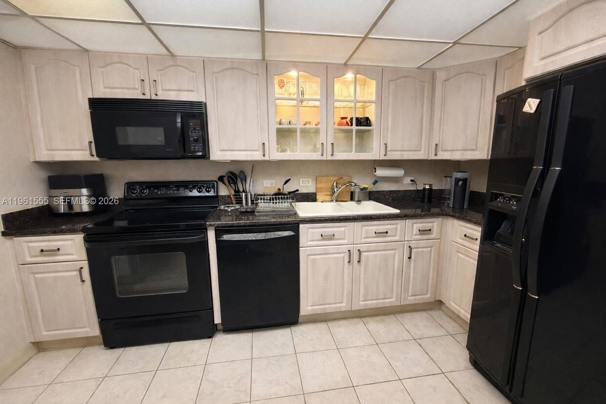 Photo - 20505 E Country Club Drive 1037, Aventura, FL 33180