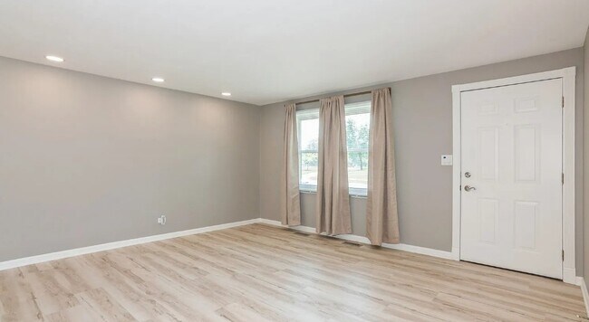 Foto del edificio - 206 W Hartford Dr