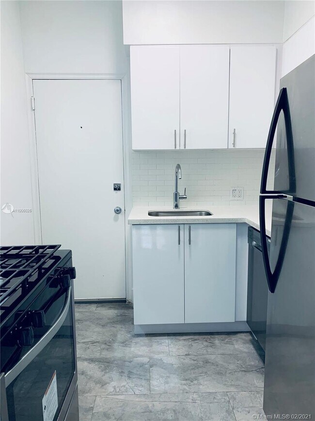 Building Photo - 1605 Jefferson Ave