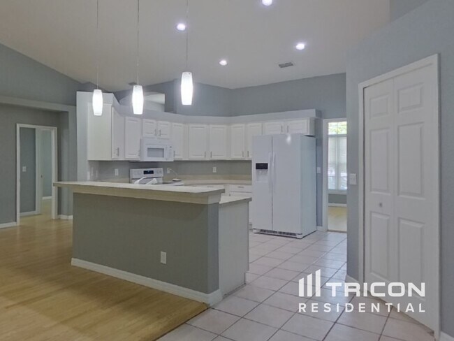 Foto del edificio - 1724 Lake Marion Dr