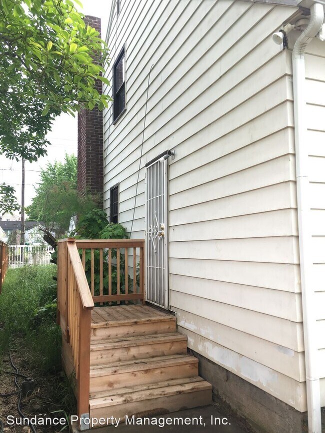 Building Photo - 3 br, 2 bath House - 6825 NE Prescott St