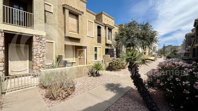 Building Photo - 6710 E University Dr