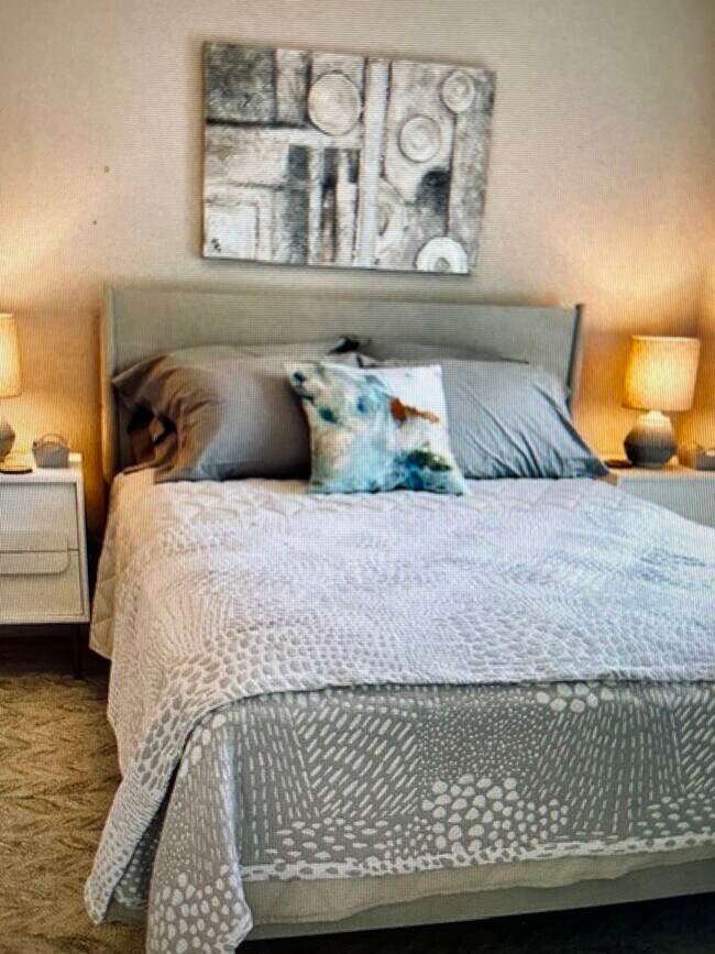 Foto del edificio - 161 Middle Rd