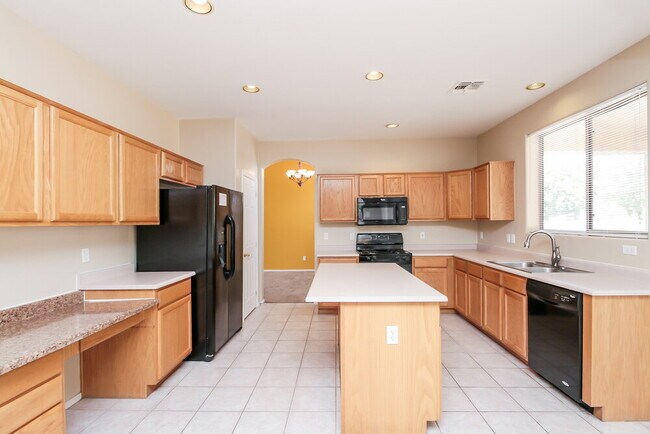 Foto del edificio - 1334 E Harrison St