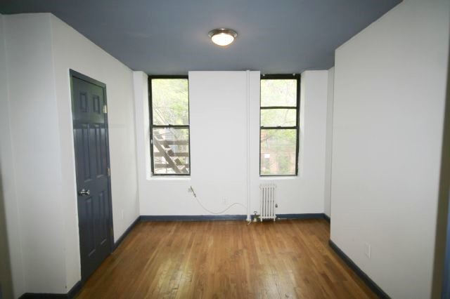 Primary Photo - 514 E 5th St