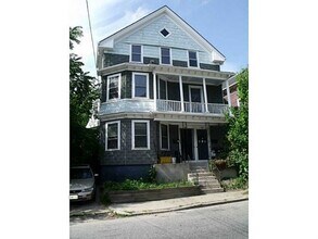 Building Photo - 365 Orms St
