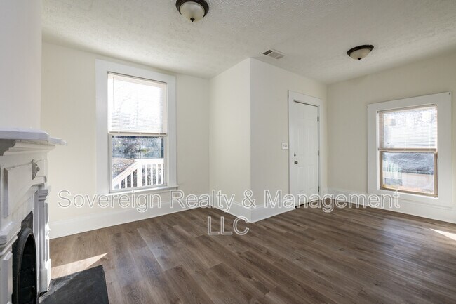 Foto del edificio - 404 Paines Ave NW