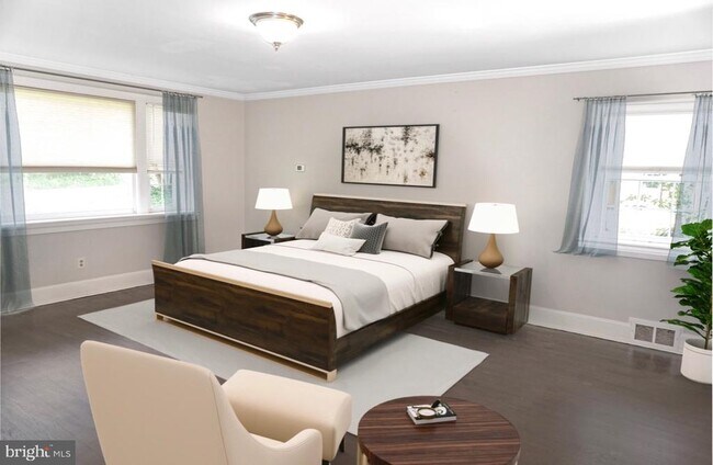 Foto del edificio - 248 Hilldale Rd