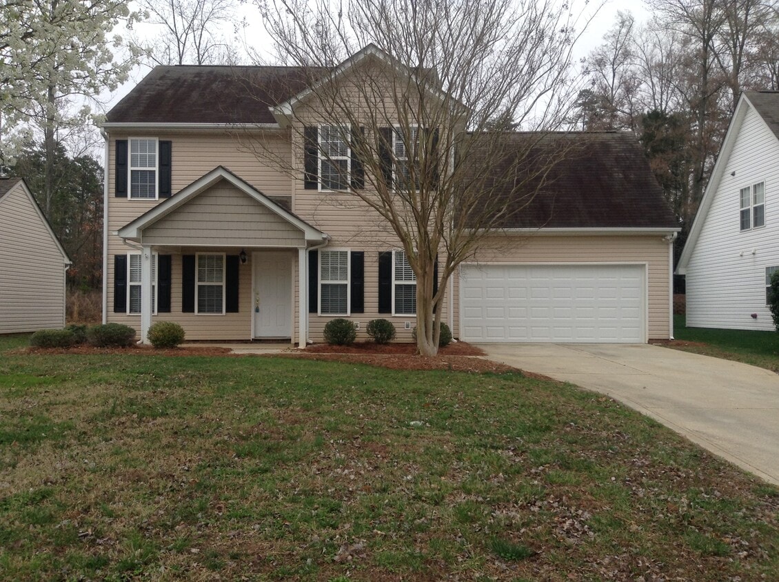 Primary Photo - 139 Ashmont Dr