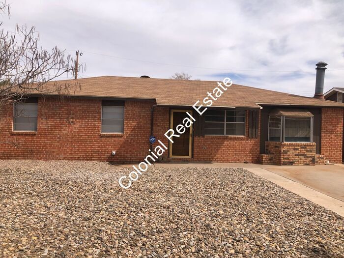 Primary Photo - 3 bedroom 1 bathroom nicely updated home i...