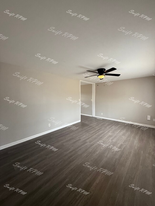 Building Photo - 709 NE 66th Terrace