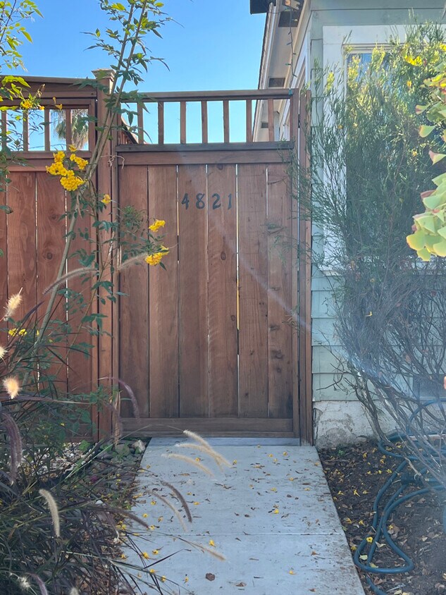 Foto principal - 4821 Monroe Ave