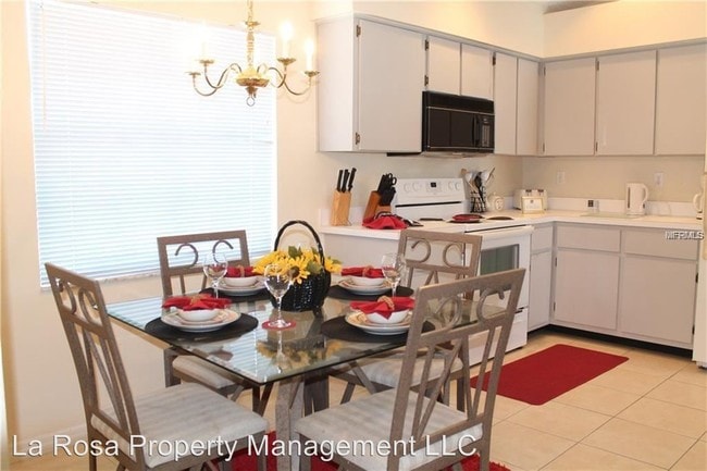 Building Photo - 3 br, 2 bath House - 5816 LOMA VISTA DR W