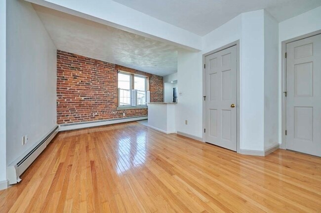 Foto del edificio - 75 Summer St