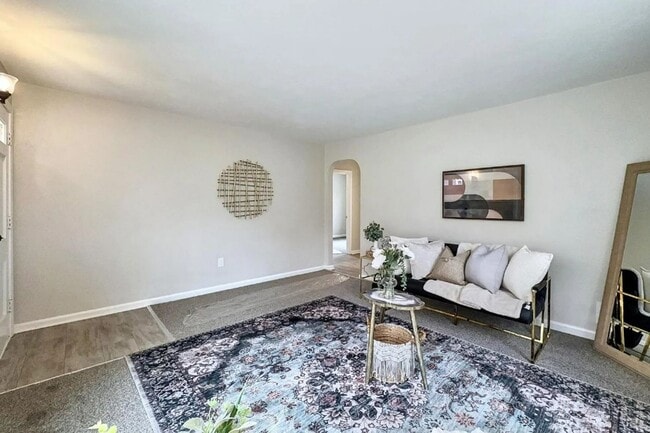 Building Photo - Available Now! Newly Renovated 3 Bedroom, ...