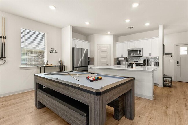 Foto del edificio - 10513 Defender Trl