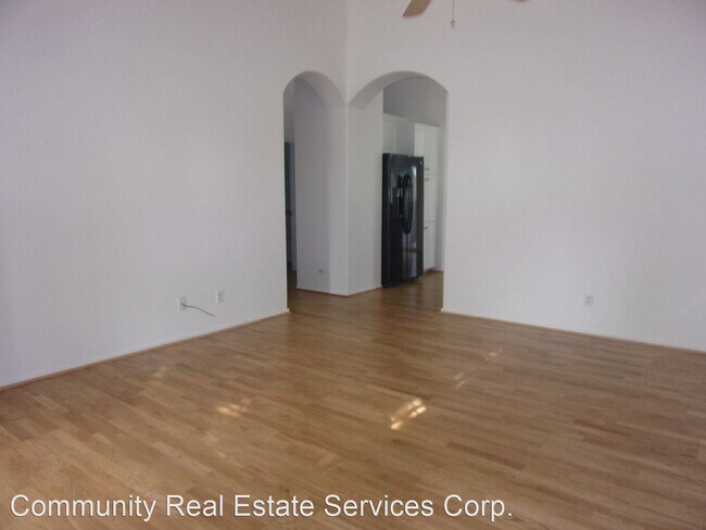Foto del edificio - 366 Trellis Ln