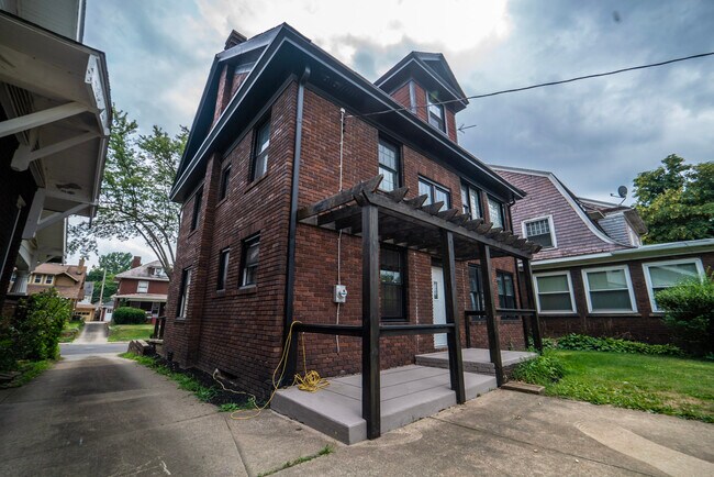 Foto del edificio - 1247 11th St NW