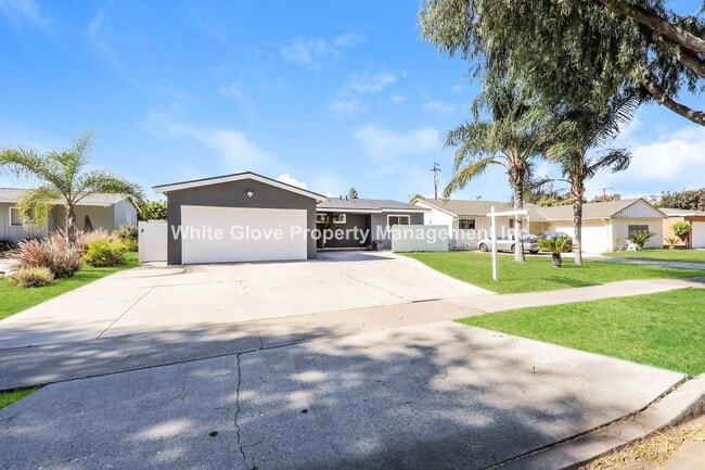 Building Photo - Charming 3 Bedroom Fullerton Home with Private Backyard Retreat on a Quiet Street