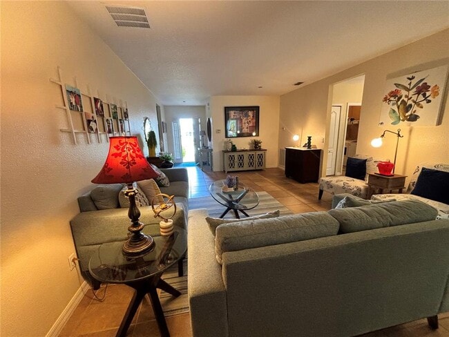 Foto del edificio - 2211 Anoka Way