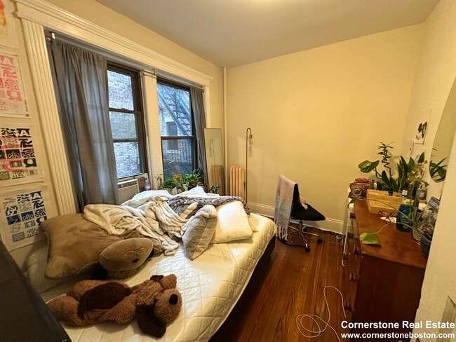 Foto del edificio - 65 Burbank St