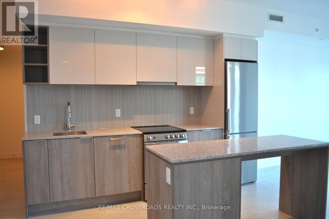 Building Photo - 31 Tippett Rd
