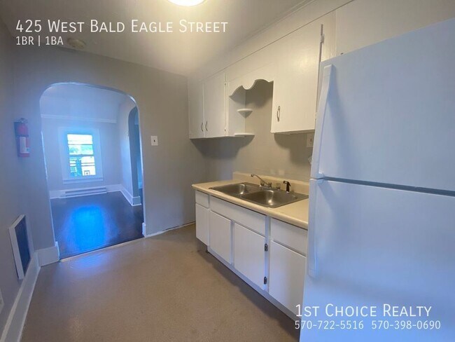 Foto del edificio - 425 W Bald Eagle St