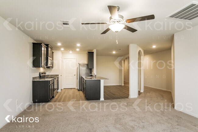 Foto del edificio - 8406 Hannah Rd.