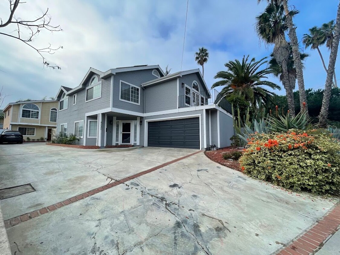 Foto principal - Newly Remodeled 3 bed 2.5 bath Long Beach ...