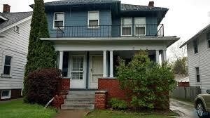 Primary Photo - 2705 Midwood