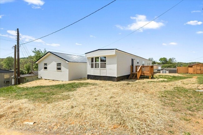 Building Photo - 2337 Weaver Pike