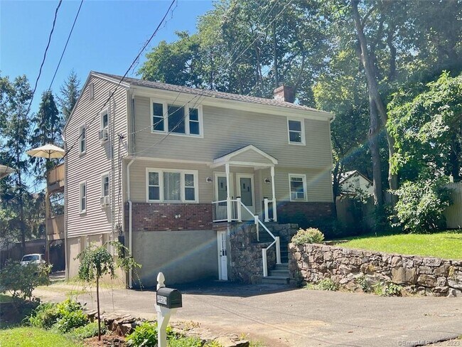 Building Photo - 24 Ingalls Ave