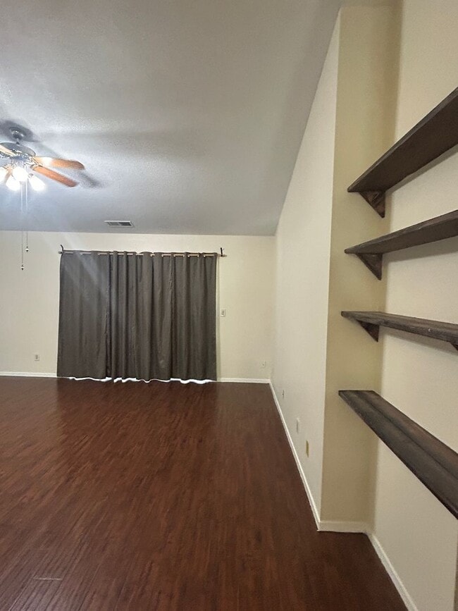 Building Photo - Great Location in the Heart of Auburn