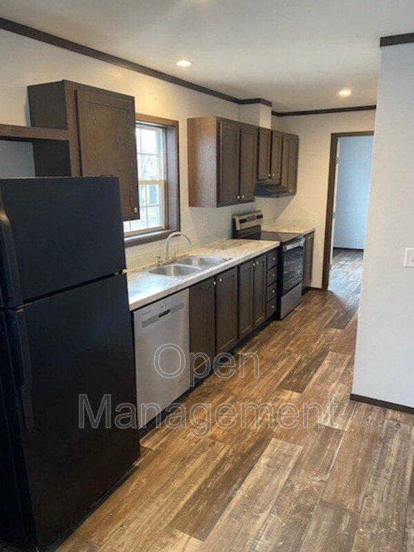 Foto del edificio - 4511 Dirt Rd